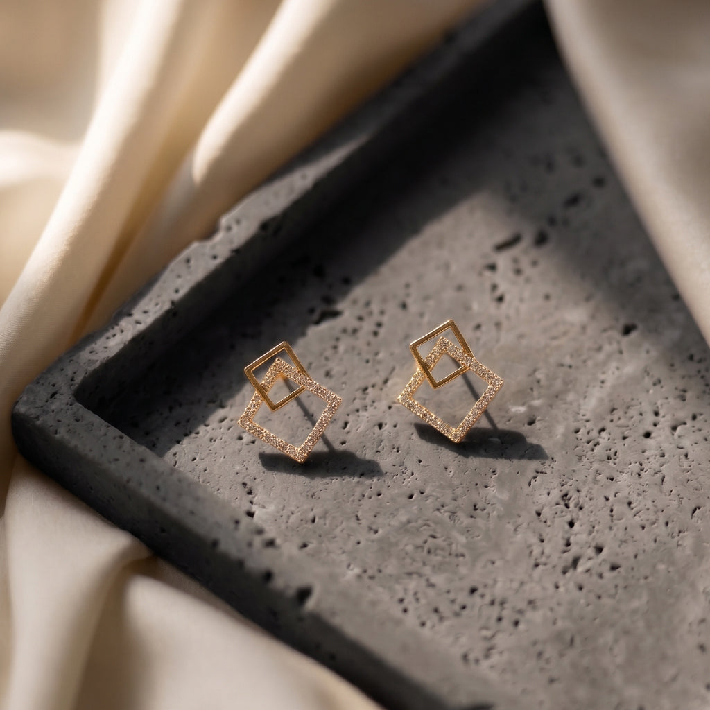 Astra Geometric Studs_tray